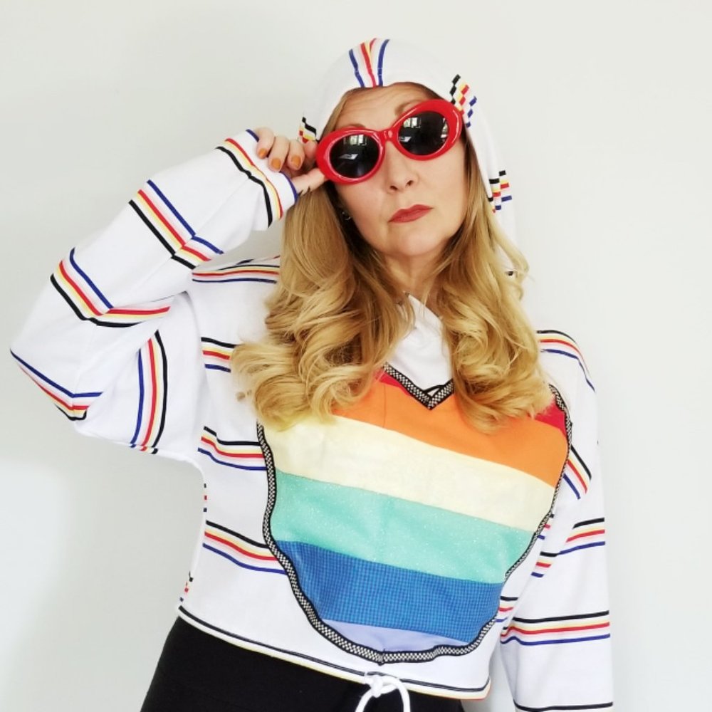 Patchwork Rainbow Pride Heart Cropped Hoodie (L)